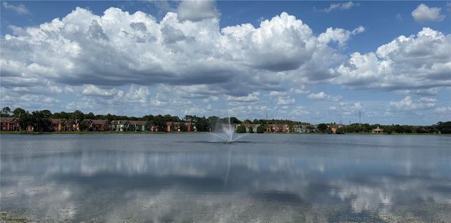 9288 LAKE CHASE ISLAND WAY, Tampa, FL 33626