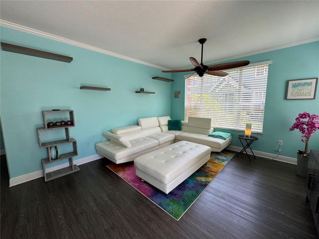 9288 LAKE CHASE ISLAND WAY, Tampa, FL 33626