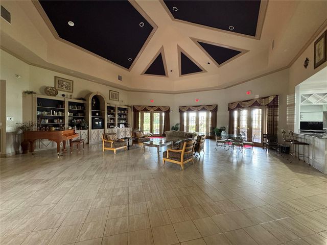 9288 LAKE CHASE ISLAND WAY, Tampa, FL 33626