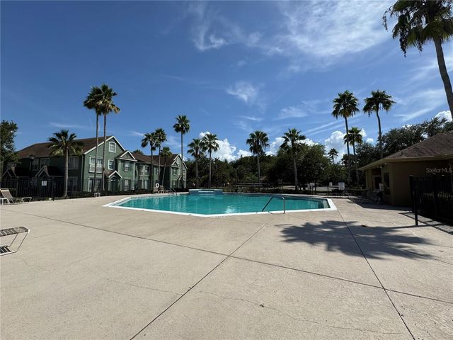 9288 LAKE CHASE ISLAND WAY, Tampa, FL 33626