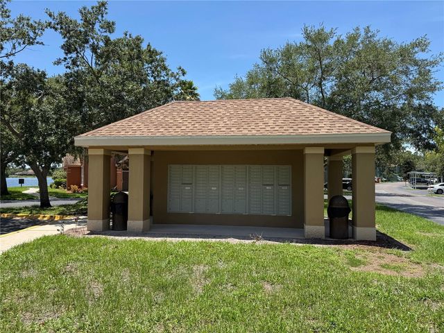 9288 LAKE CHASE ISLAND WAY, Tampa, FL 33626