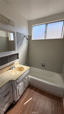 20836 Hawaiian Ave., Lakewood, CA 90715