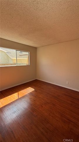 20836 Hawaiian Ave., Lakewood, CA 90715