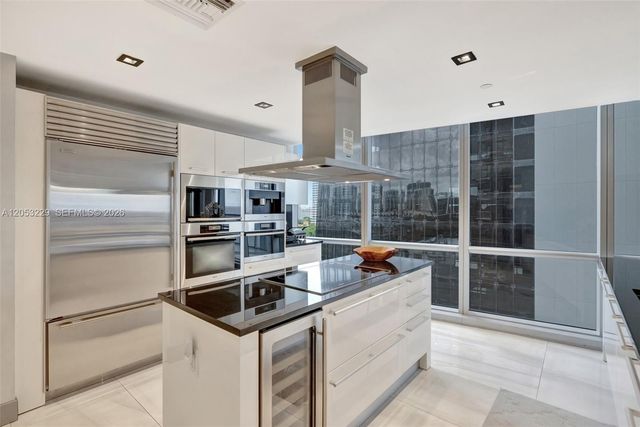 17121 Collins Avenue 808, Sunny Isles Beach, FL 33160