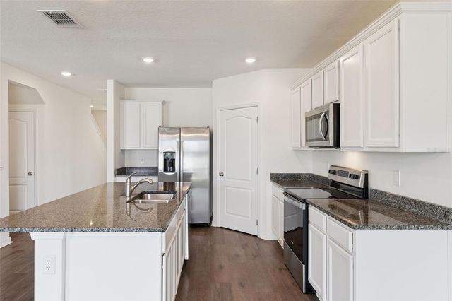 4897 PANGA AVENUE, Mount Dora, FL 32757