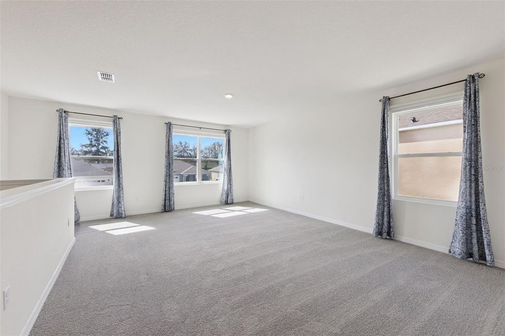 Image 13 of property listing at 4897 PANGA AVENUE, Mount Dora, FL 32757