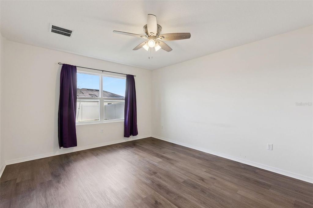 Image 15 of property listing at 4897 PANGA AVENUE, Mount Dora, FL 32757