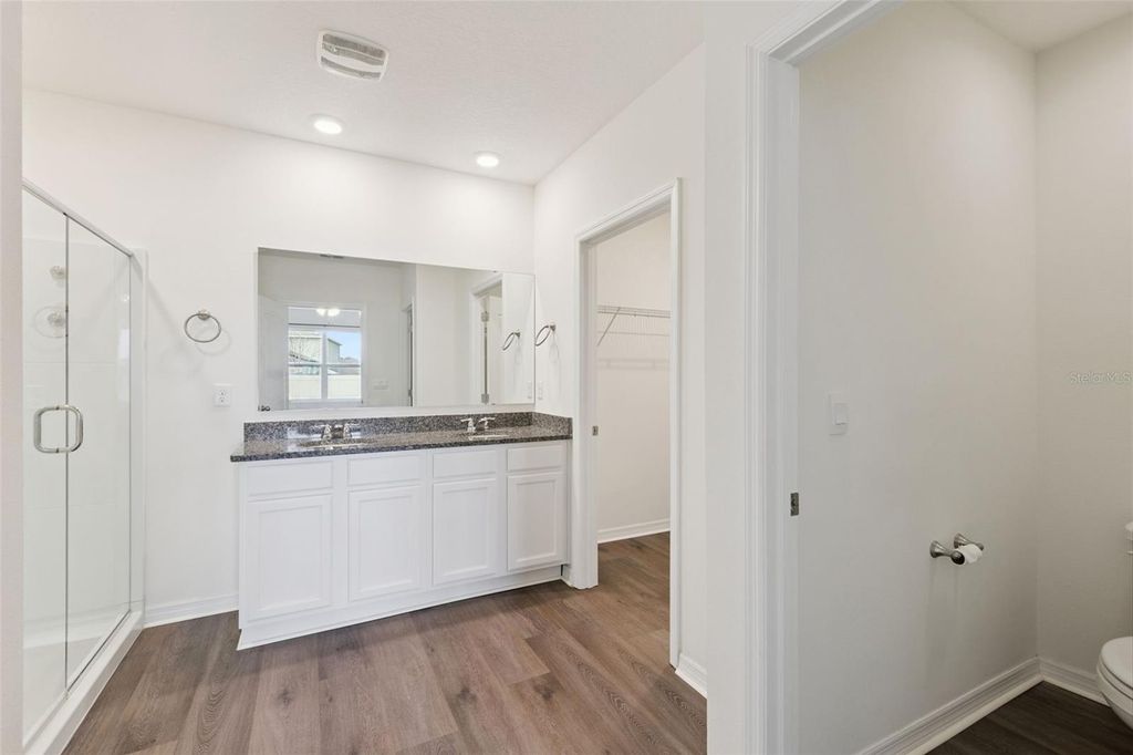 Image 16 of property listing at 4897 PANGA AVENUE, Mount Dora, FL 32757