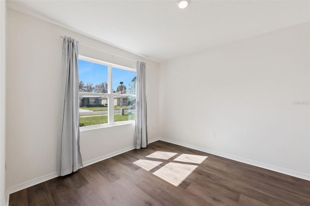 Image 17 of property listing at 4897 PANGA AVENUE, Mount Dora, FL 32757