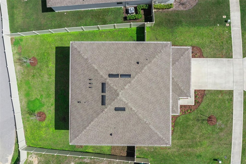 Image 34 of property listing at 4897 PANGA AVENUE, Mount Dora, FL 32757