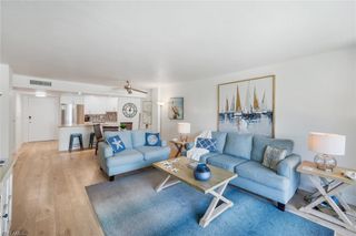 5 Bluebill AVE 208, Naples, FL 34108