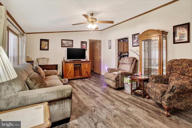86 EDWARDS LN, Lothian, MD 20711