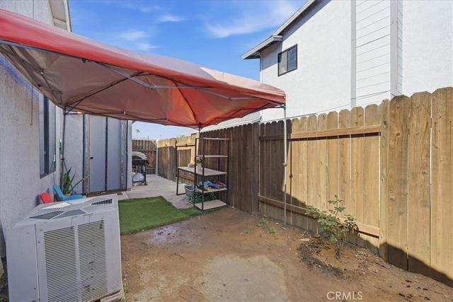 1893 Loma Bonita, Perris, CA 92570