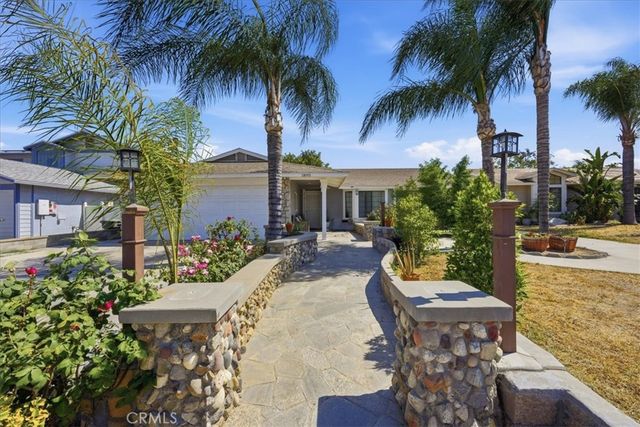 1893 Loma Bonita, Perris, CA 92570
