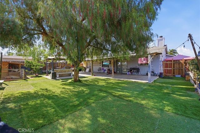 1893 Loma Bonita, Perris, CA 92570