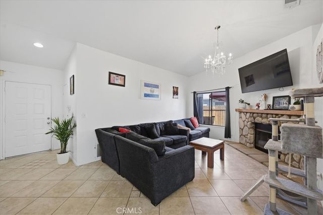 1893 Loma Bonita, Perris, CA 92570