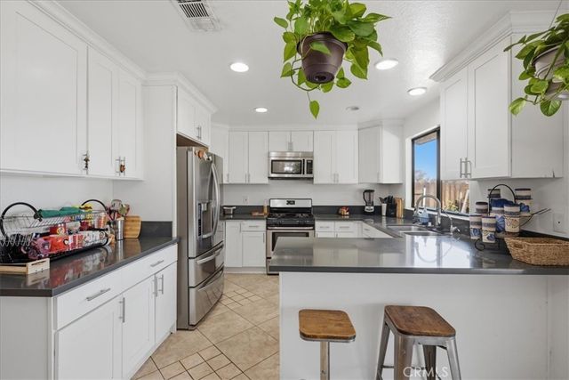 1893 Loma Bonita, Perris, CA 92570