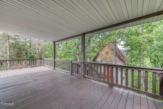 518 V I Ranch Road, Bristol, TN 37620