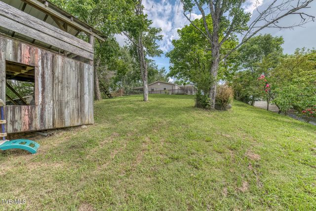 518 V I Ranch Road, Bristol, TN 37620