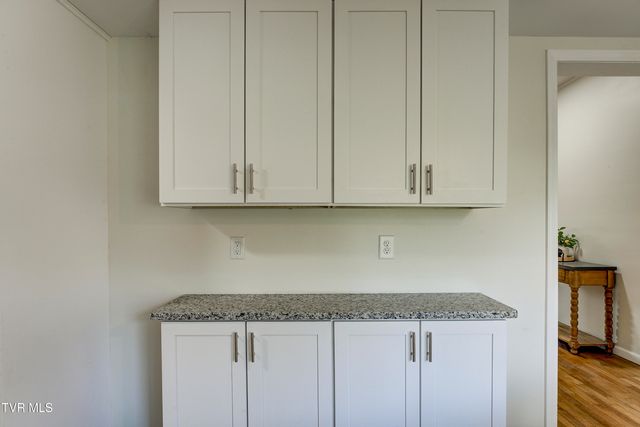 192 Old Embreeville Road, Jonesborough, TN 37659