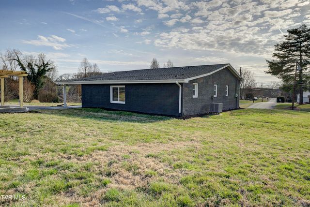 192 Old Embreeville Road, Jonesborough, TN 37659