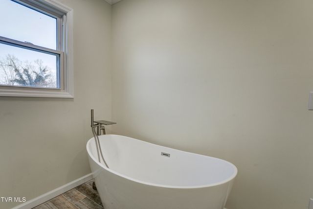 192 Old Embreeville Road, Jonesborough, TN 37659