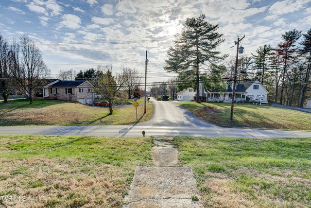 192 Old Embreeville Road, Jonesborough, TN 37659