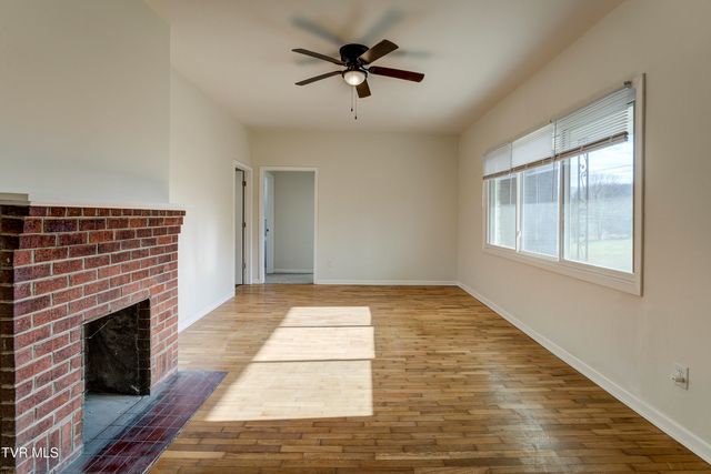 192 Old Embreeville Road, Jonesborough, TN 37659