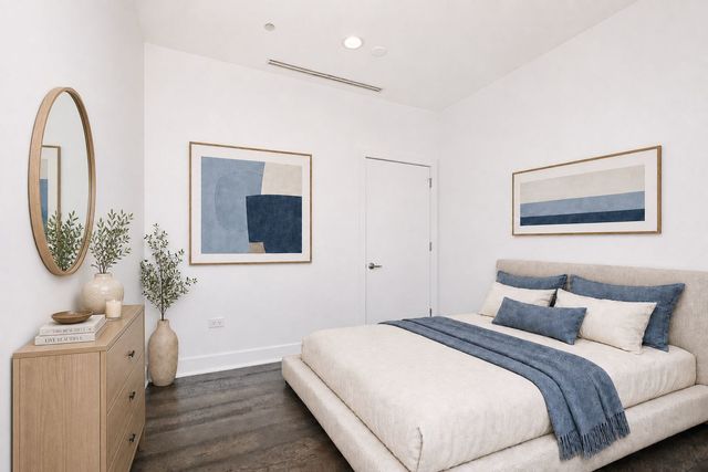 110 W Superior Street 1602, Chicago, IL 60654