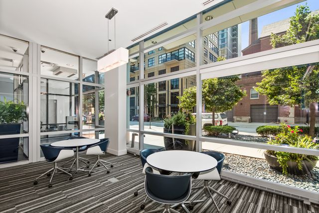 110 W Superior Street 1602, Chicago, IL 60654