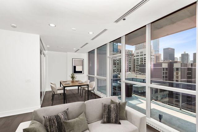 110 W Superior Street 1602, Chicago, IL 60654