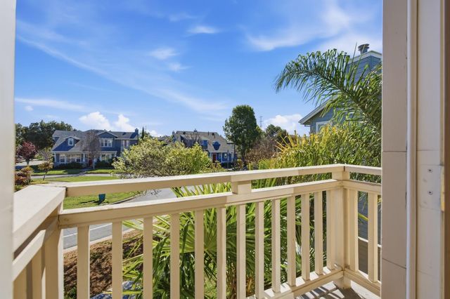 703 Lacewing Lane, Redwood City, CA 94065