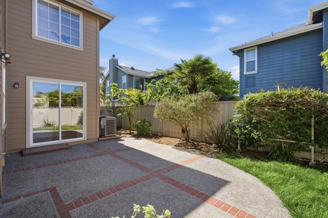 703 Lacewing Lane, Redwood City, CA 94065