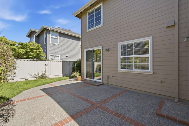 703 Lacewing Lane, Redwood City, CA 94065