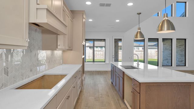 4606 Southpoint Way, Fulshear, TX 77441