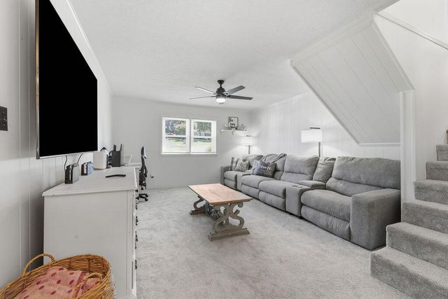 141 Skylark Drive, Paducah, KY 42001