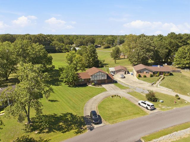 141 Skylark Drive, Paducah, KY 42001