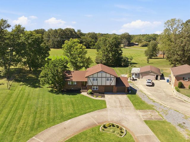 141 Skylark Drive, Paducah, KY 42001