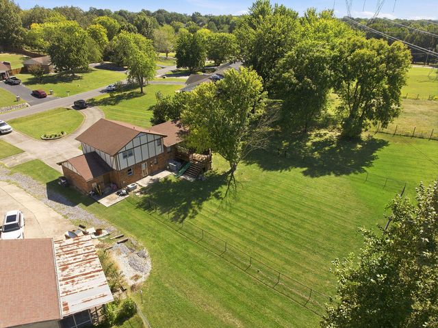 141 Skylark Drive, Paducah, KY 42001