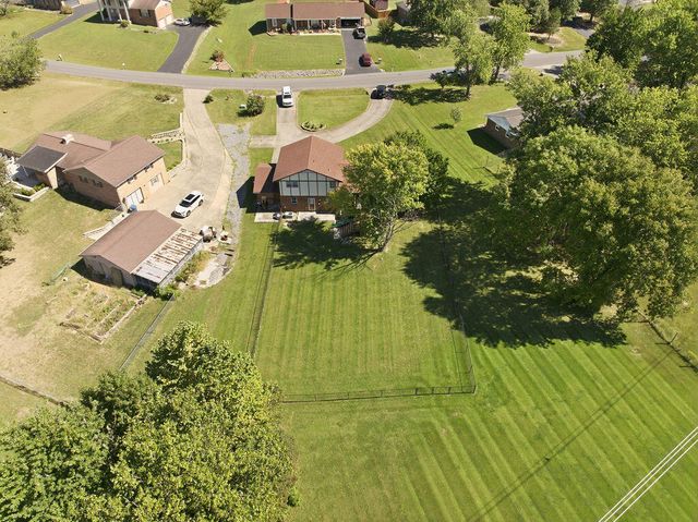 141 Skylark Drive, Paducah, KY 42001