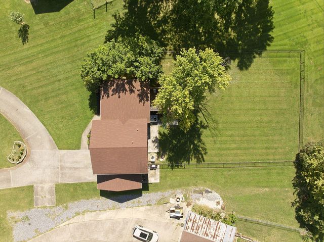 141 Skylark Drive, Paducah, KY 42001