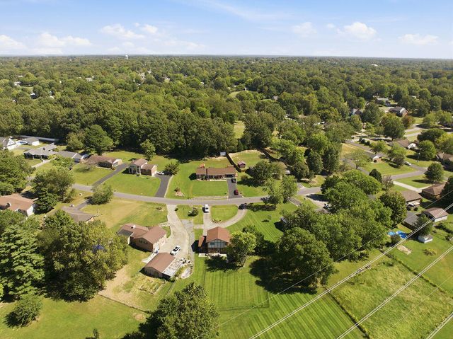 141 Skylark Drive, Paducah, KY 42001