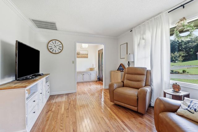 141 Skylark Drive, Paducah, KY 42001