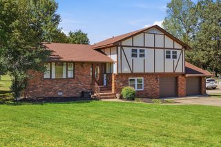 141 Skylark Drive, Paducah, KY 42001