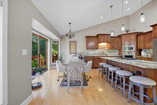 4540 W Melissa COURT, Franklin, WI 53132