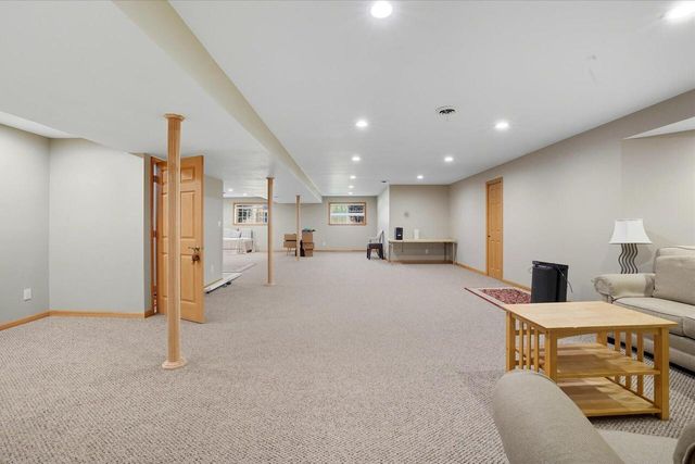 4540 W Melissa COURT, Franklin, WI 53132