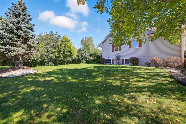 4540 W Melissa COURT, Franklin, WI 53132