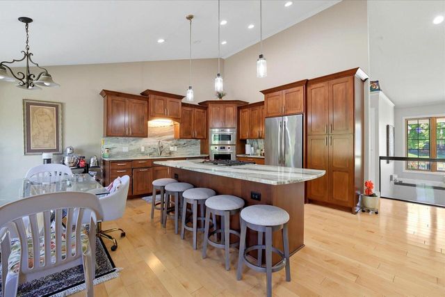 4540 W Melissa COURT, Franklin, WI 53132