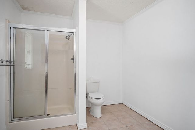 242 Oakland Dr, Sparta, TN 38583