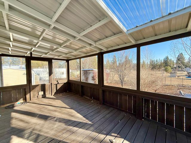 1956 Blue Pool Way, Chiloquin, OR 97624